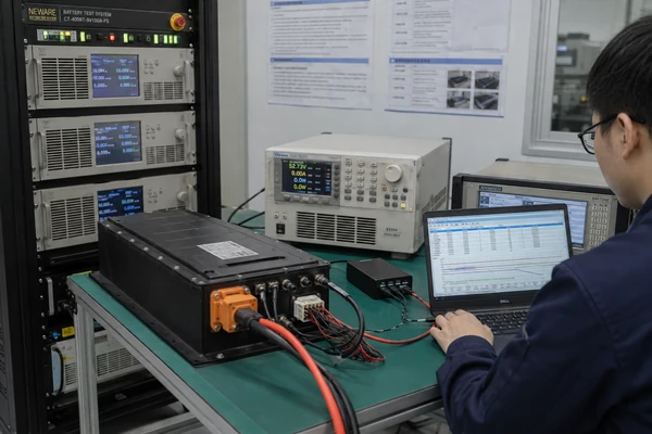 Industrial lithium battery pack undergoing BMS and end-of-line performance validation testing